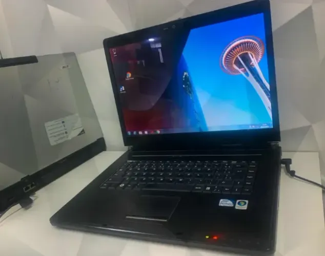 Notebook Itautec 4GB Dual Core Funcionando  ok