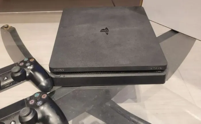 Ps4 slim