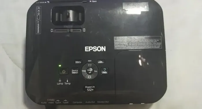 PROJETOR EPSON S12 +
