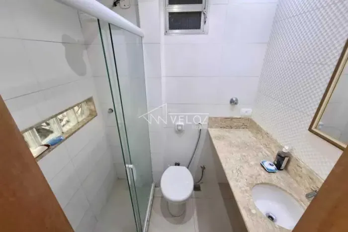 Kitnet/Conjugado : / Residencial / Botafogo