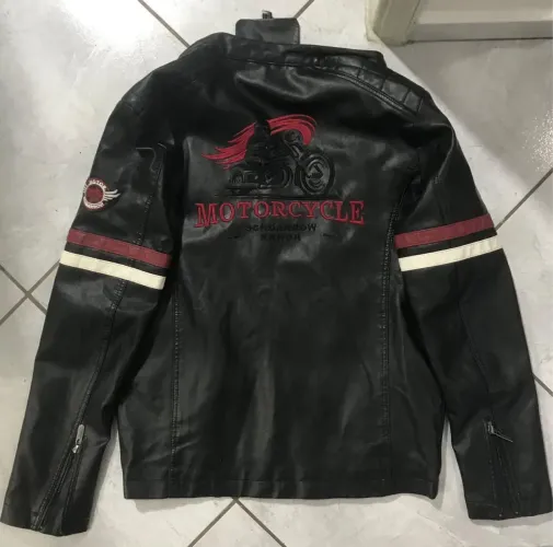 Jaqueta de moto em couro sintético