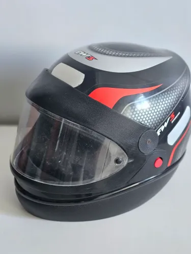 Capacete