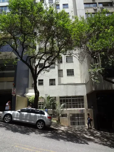 Apto 1 quarto, 42mts, frente ao Shopping cidade