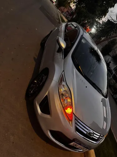 Ford Fiesta Sedan SE 1.6 16V Flex 4P 2011