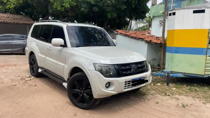 Mitsubishi Pajero HPE Full 3.2 4X4 T.i.dies. 5P AUT 2013