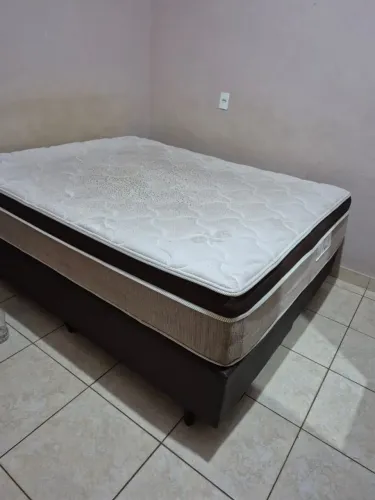 Cama box Queen