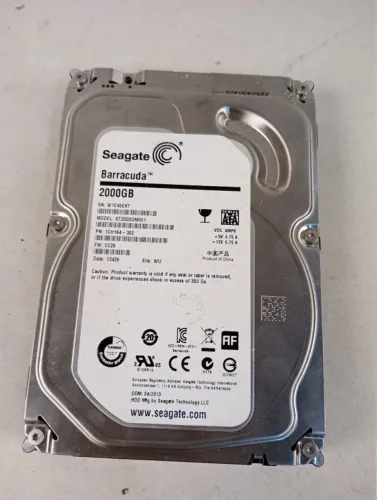 HD Seagate Barracuda 2TB ST2000DM001 (Não Funciona / No Estado para Peças e PCB)