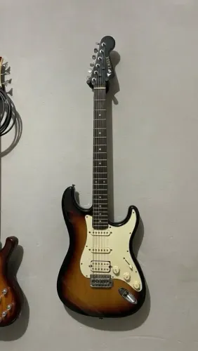 Guitarra Stratocaster