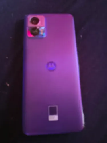 Vendo celular moto Edge 30 neo 500reais