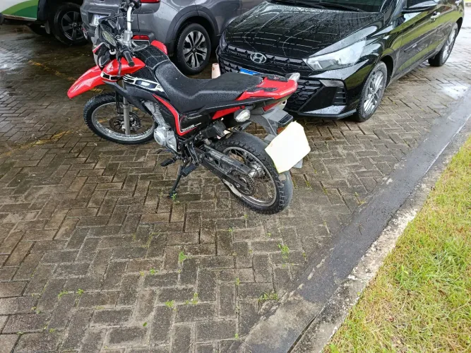 NXR Bros 160 ESDD vermelha