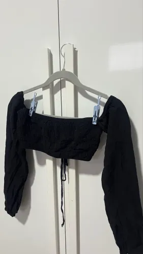 cropped preto com manga