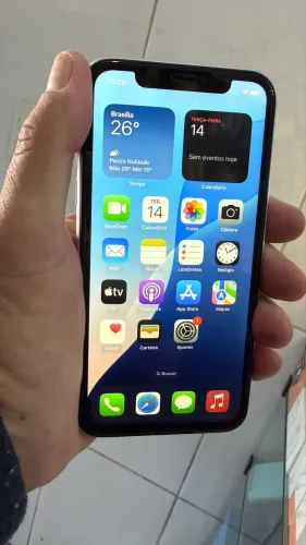 iPhone XR 64 gigas detalhes tampa traseira 