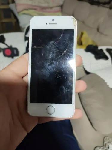 iPhone SE 64gb (para retirada de peças)