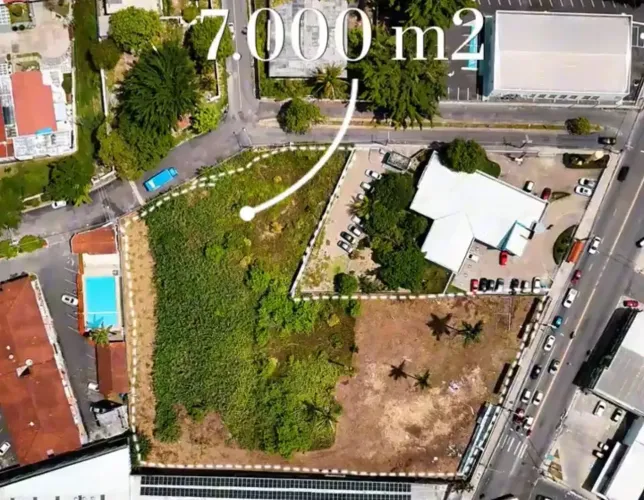 Terreno no Parque 10 ao Lado do Supermercado Veneza