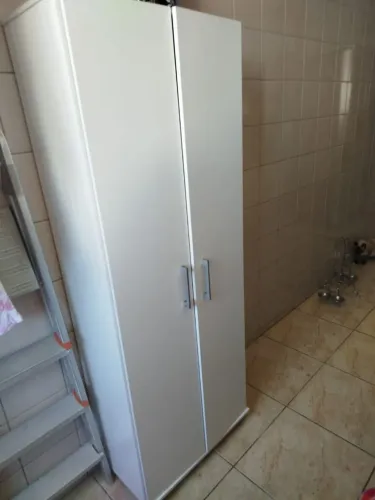 Armário multiuso semi novo