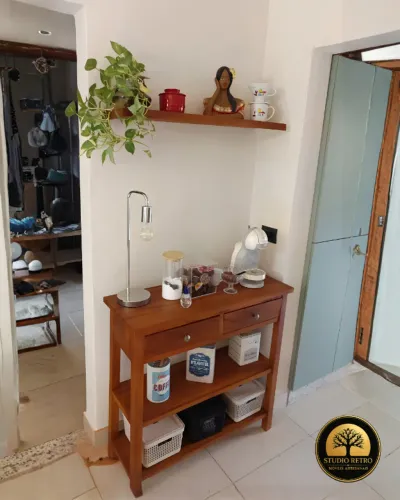 CANTINHO DO CAFÉ - APARADOR + PRATELEIRA EM MADEIRA MACIÇA - Fazemos móveis sob encomenda