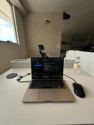 MACBOOK PRO M1