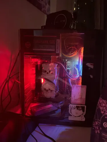 PC GAMER - Ryzen 3 Pro 3200GE - 16GB Ram - 240SSD + 1TB HD