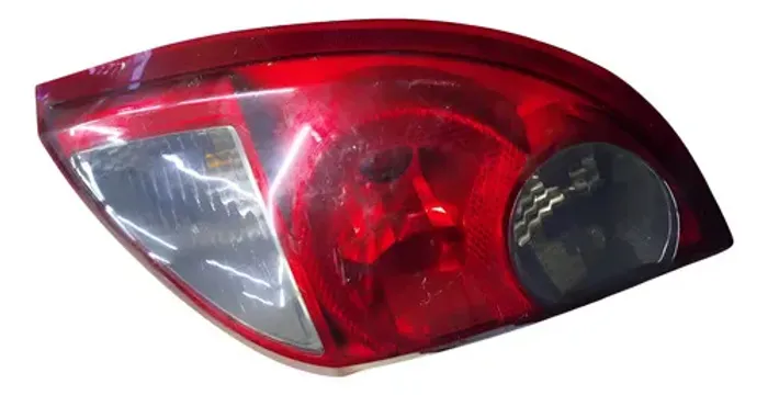 Lanterna Traseira Gm Celta Direita 2010 2011 2012 2013 Direito/passageiro Vermelho