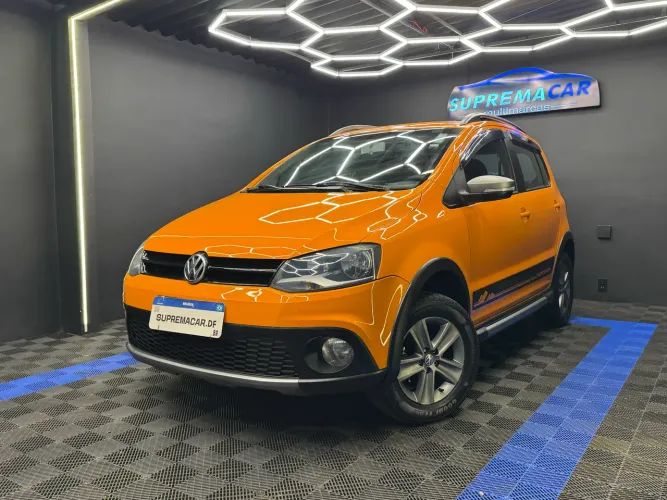 Volkswagen Crossfox 1.6 MI Total Flex 8V 5P 2012