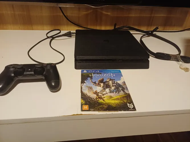 Playstation 4 Slim