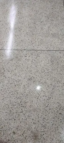 Piso de granitina