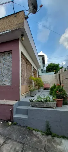Casa Espaçosa de 2 Pavimentos com Energia Solar e Área de Lazer  Vendo ou Troco por Aparta