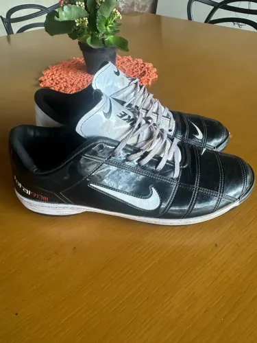 Chuteira total 90 Nike