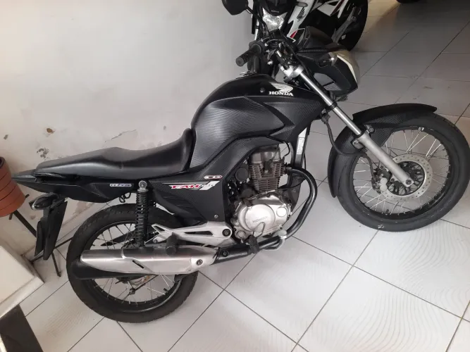 Fan150 2014 /2015  Flex , toda revisada  , NUNCA RODOU EM APLICATIVO , só uso particular.