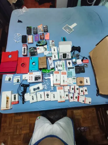 Lote de produtos eletrônicos novos sem teste pq e muita coisa mas novos sem uso