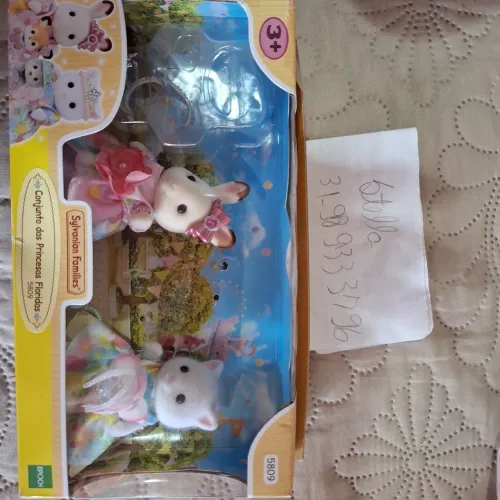 Sylvanian Families Conjunto das princesas floridas