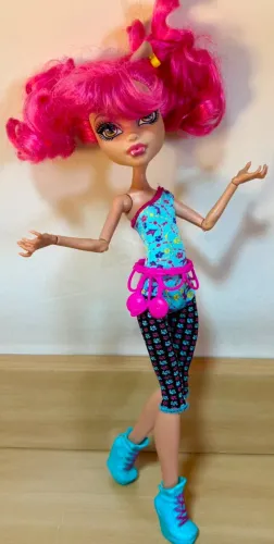 Monster High Howleen Wolf Dance Class