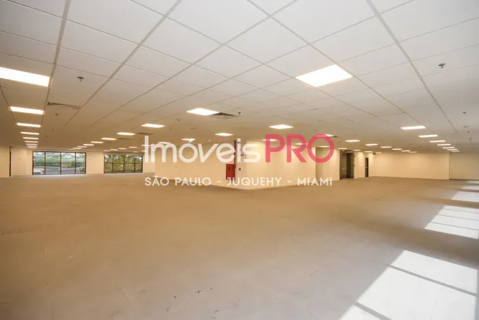 Laje corporativa 1164m² com vista para a Faria Lima