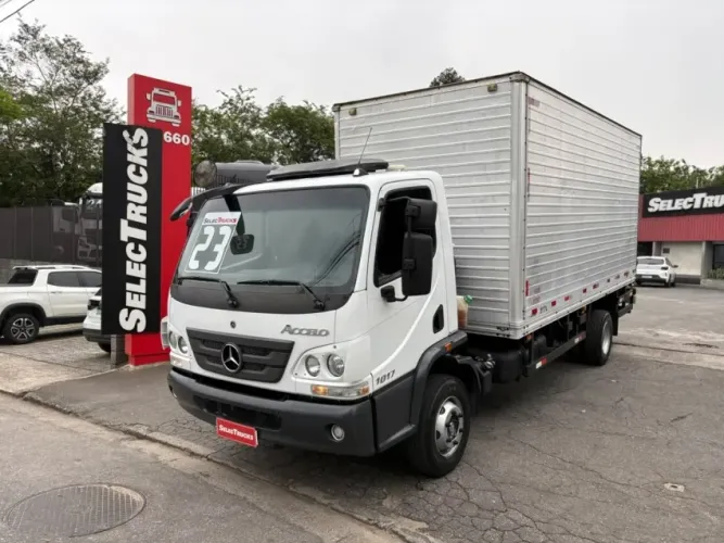 MERCEDES-BENZ ACCELO 1017 BAU