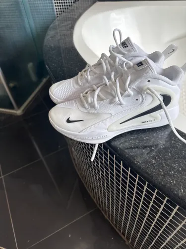 Tenis nike hyperset zero n 38