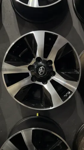 Rodas 17 Hilux 