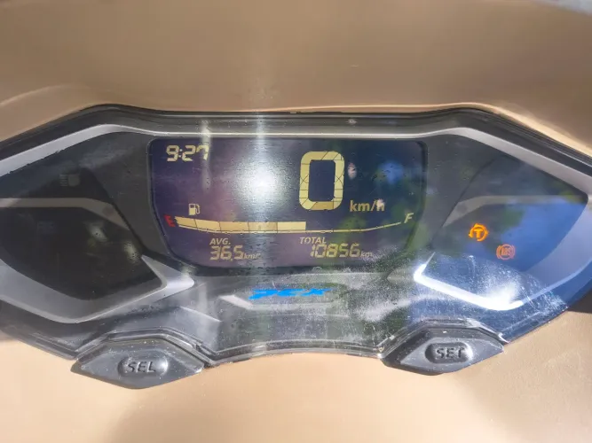 Vendo pcx semi nova. R$19.999