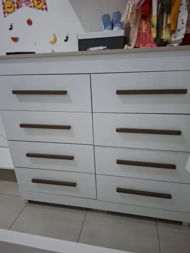 Berço e cômoda infantil