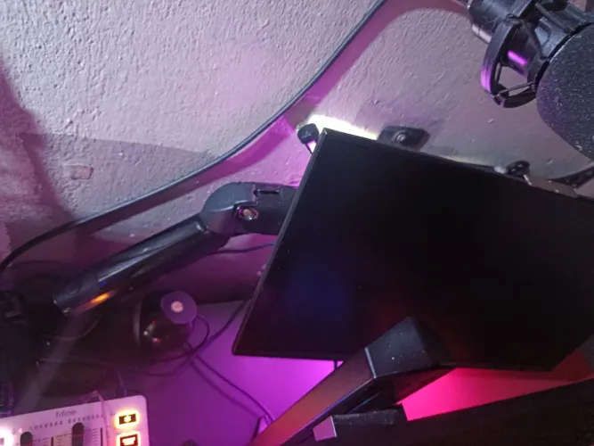 Monitor AOC 100 Hz 1 ms