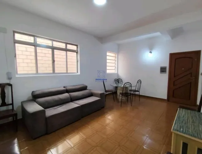 ÓTIMO APARTAMENTO PARA LOCAÇÃO COM 03 DORMITORIOS, QUINTAL E GARAGEM NO GONZAGA;