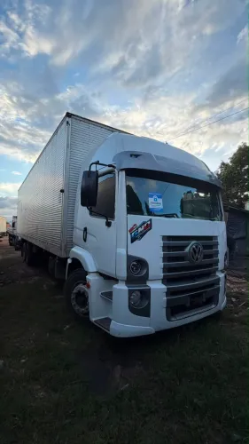 Caminhão 24250 teto alto