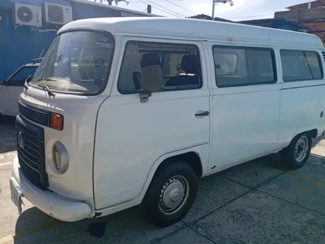 Volkswagen Kombi Standard 1.4 MI Total Flex 8V 2010