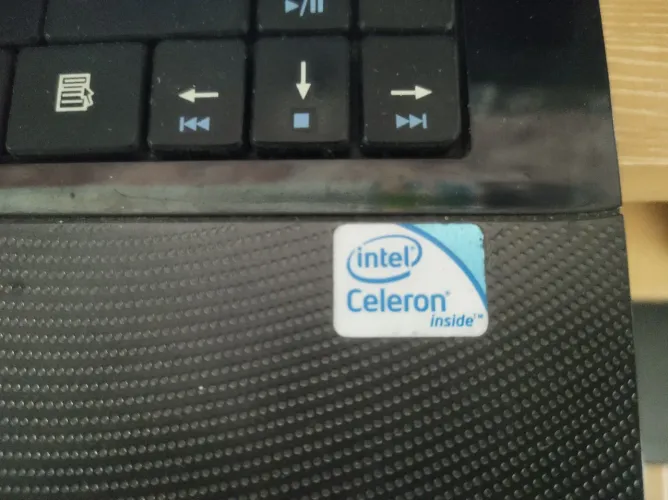 Notebook em perfeito estado