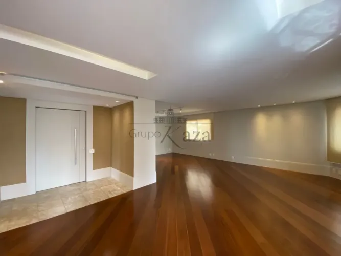 Apartamento - Perdizes - 3 Dormitórios - 205m².