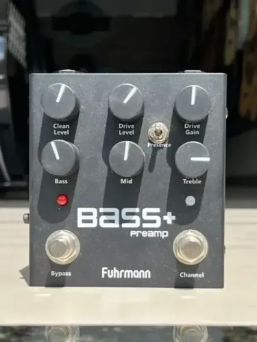 Pedal Bass+ Preamp Fuhrmann Cor Preto