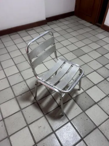CADEIRA DE ALUMINIO
