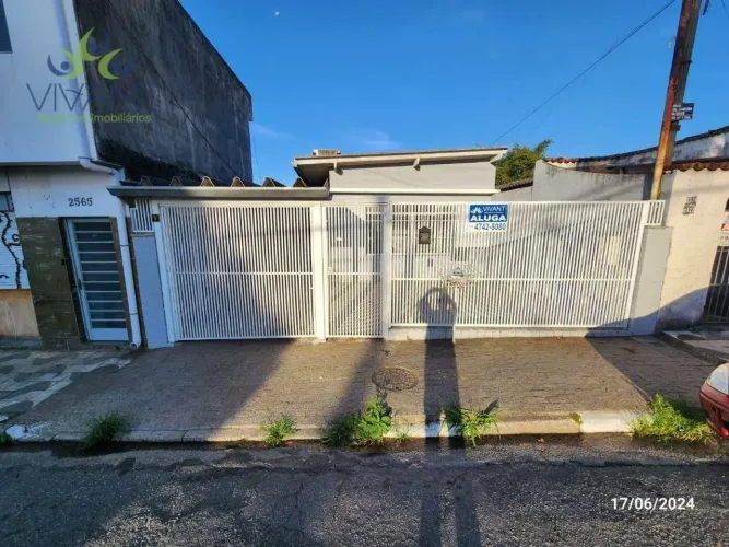 Casa com 3 dormitórios para alugar, 182 m² por R$ 3.378,00/mês - Jardim Anzai - Suzano/SP