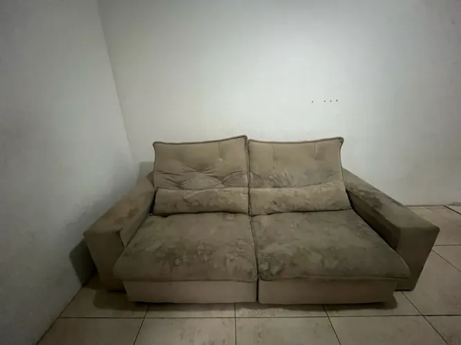 Sofá retrátil bege 2,30m D33
