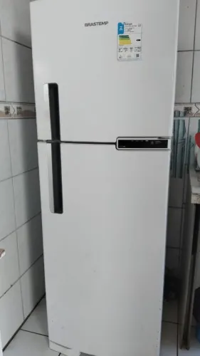 vendo geladeira frost free em ótimo estado de conservação