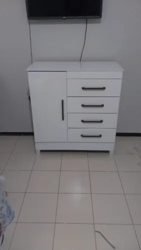 Comoda nova